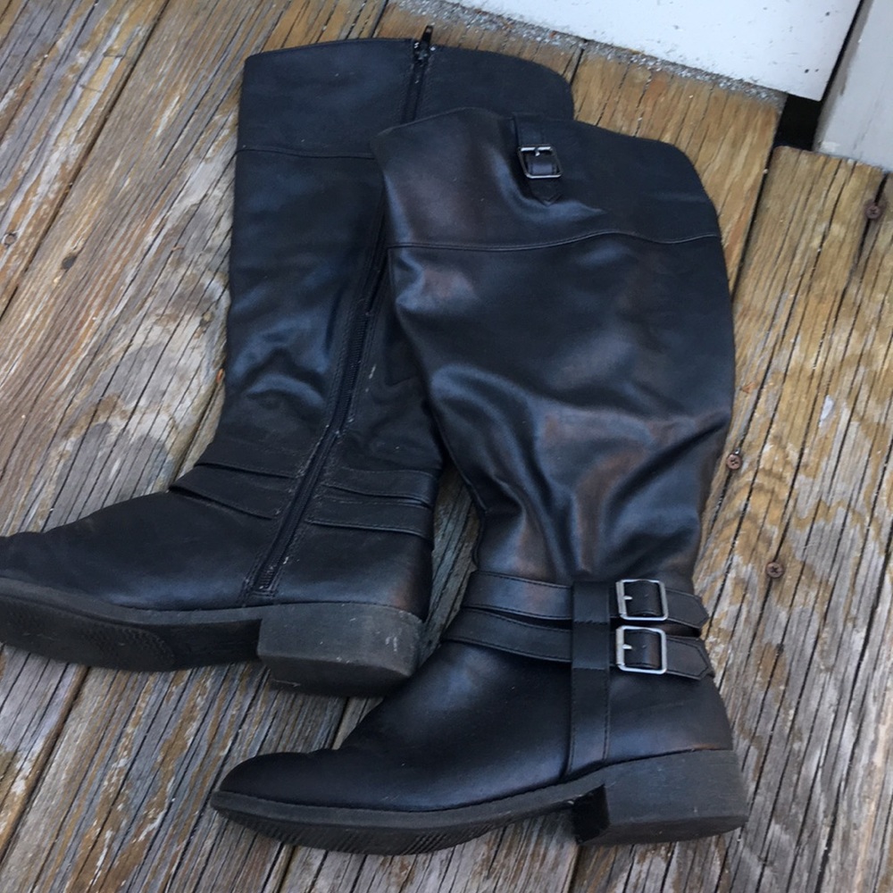 Wide calf American eagle boots size 8 1/2